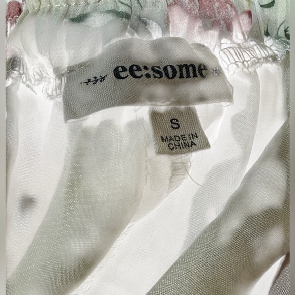 eesome brand women's blouse with floral pattern off-the-shoulder neckline Small - Picture 5 of 10